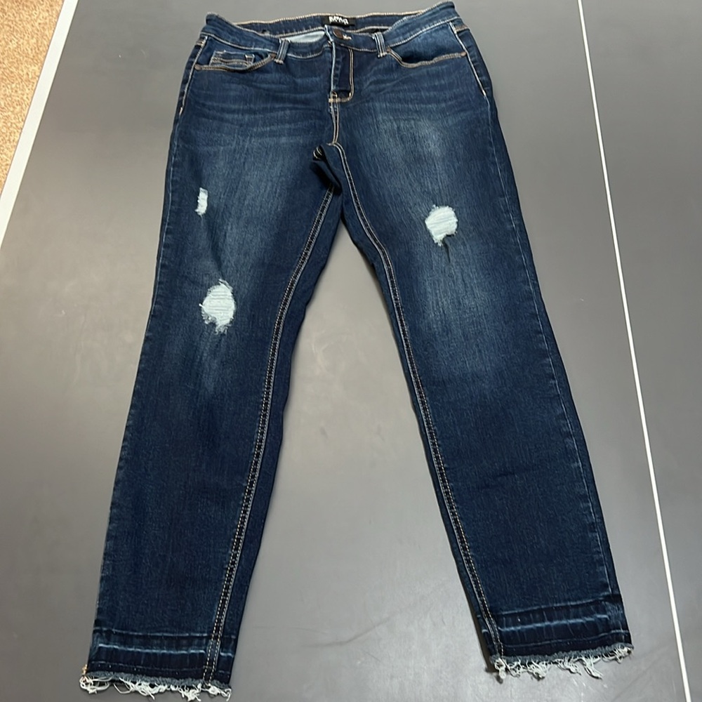 EUC Buffalo David Bitton Jess Rip/Repair distressed mid rise skinny ankle jeans